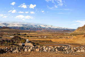 View of mountain feature