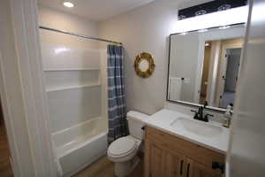 Main bathroom