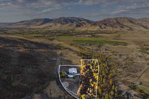 View of mountain feature