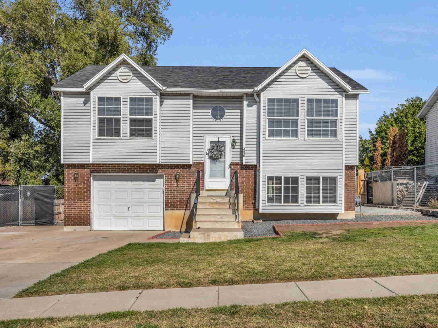 2658 W 4800 S Roy UT (2029502) Mountain Luxury