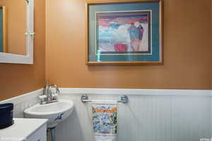 Bathroom featuring sink