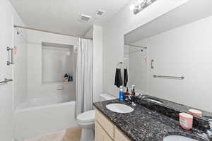 Master Full bathroom