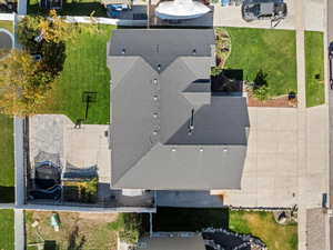 Birds eye view of property