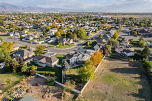 Aerial view with a mountain view