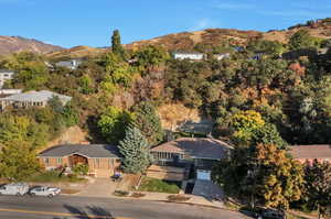 Drone / aerial view featuring a mountain view