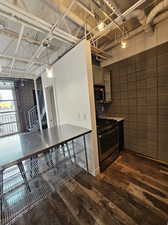 Kitchen Dining Area