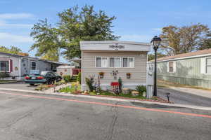 View of manufactured / mobile home