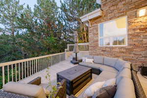 View of patio / terrace with outdoor lounge area