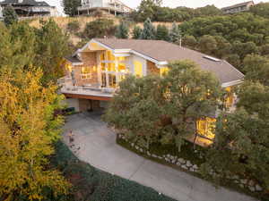 Birds eye view of property