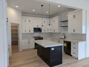 Photo 5 of 556 N OLYMPIC WAY #38