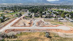 Bird's eye view with a mountain view