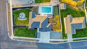 Birds eye view of property