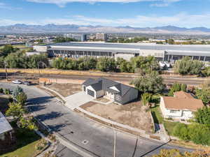 Bird's eye view featuring a mountain view