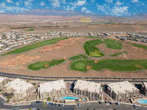 Birds eye view of property featuring a mountain view