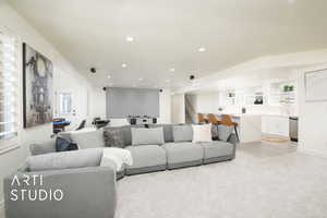 Large family/ recreation room