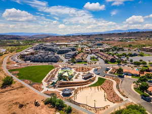 Aerial view with a mountain view