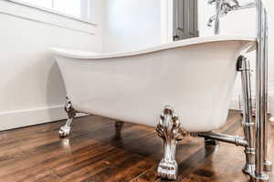 Clawfoot Tub