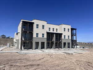 Front with large open common space (All photos are of Previously built Santa Cruz homes. Not all colors and finishes will be identical.