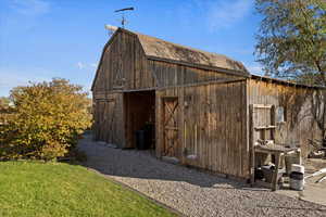 Barn