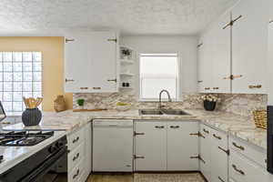 Upstairs Apartment: Kitchen