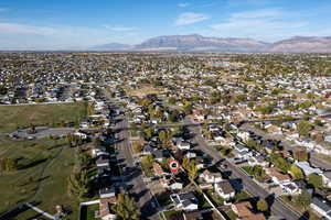 Bird's eye view featuring a mountain view