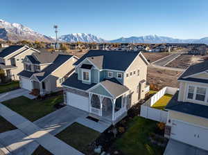 Bird's eye view featuring a mountain view