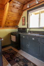 Photo 4 of 1470 W CANYON DR