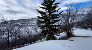 View of mountain feature