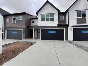 View of front of house featuring a garage