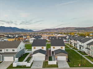 Drone / aerial view featuring a mountain view