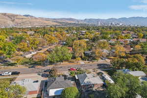 Aerial view with a mountain view