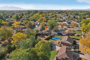 Aerial view with a mountain view