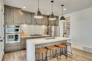 *Interior finished photos are of model home of similar floorplan for example purposes. Upgrades and finishes will vary*