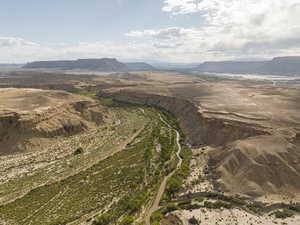 Aerial view with a mountain view