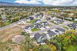 Bird's eye view with a mountain view