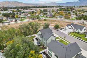 Drone / aerial view featuring a mountain view