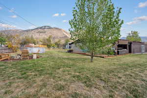 View of yard with a mountain view