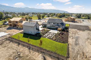 Drone / aerial view featuring a mountain view