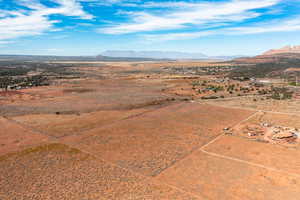 Aerial view with a mountain view