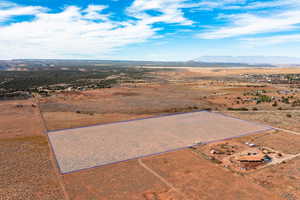 Bird's eye view featuring a mountain view