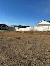 View of yard featuring a mountain view