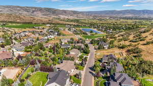 Bird's eye view featuring a mountain view