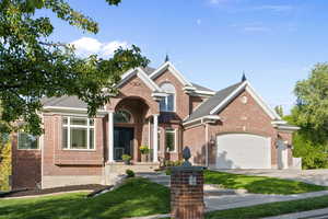 View of front of home with a front lawn