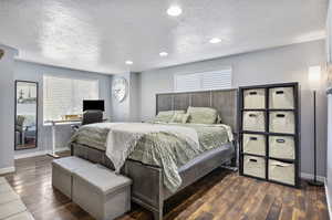 Master Bedroom (1)