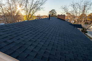 New asphalt shingle roof