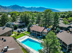 Aerial view with a mountain view