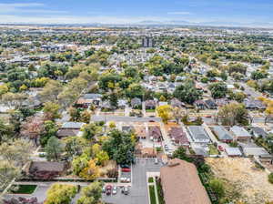 Bird's eye view with a mountain view