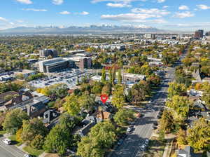 Bird's eye view with a mountain view