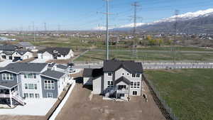 Bird's eye view with a mountain view