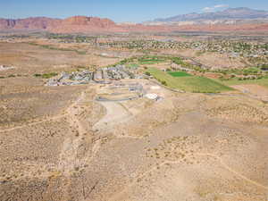 Bird's eye view with a mountain view